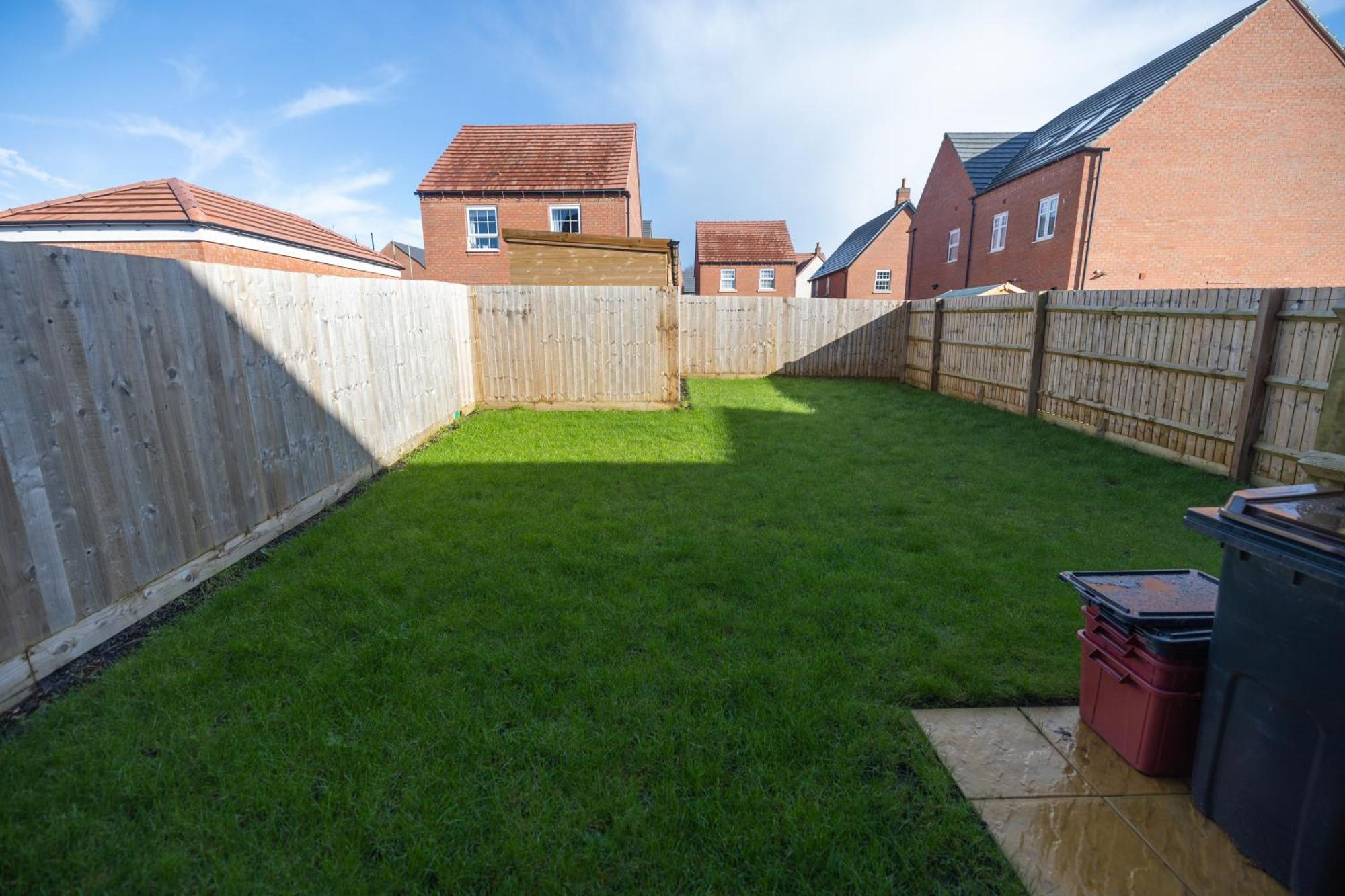 Home In Hugglescote - Long Stays Coalville Exterior photo